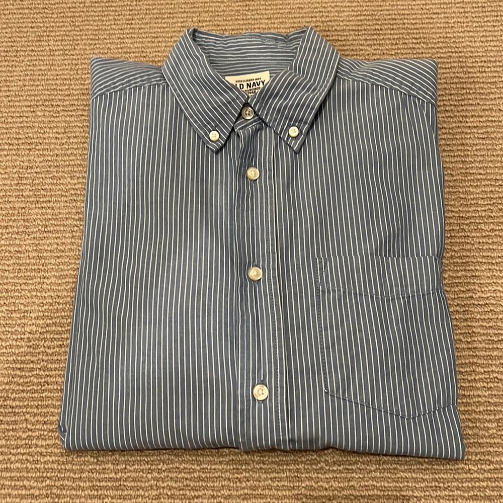 Old Navy cotton button down Size M